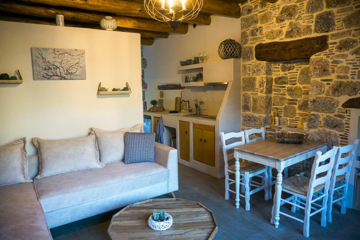 To Spiti Mas Apartman Szúja Kültér fotó
