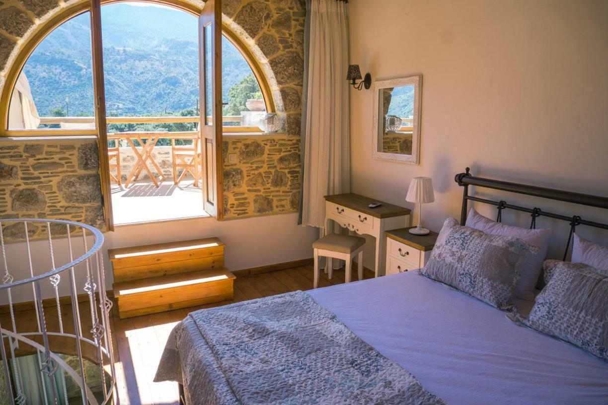 To Spiti Mas Apartman Szúja Kültér fotó