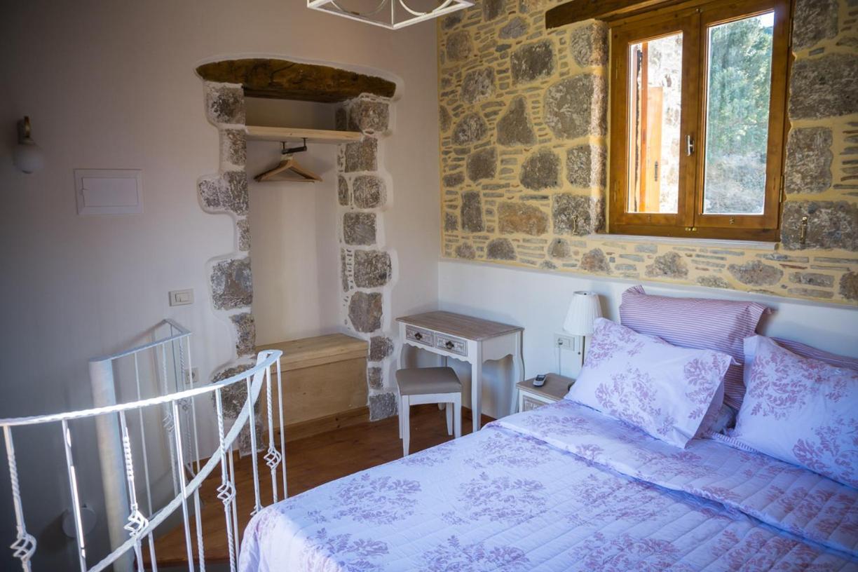 To Spiti Mas Apartman Szúja Kültér fotó